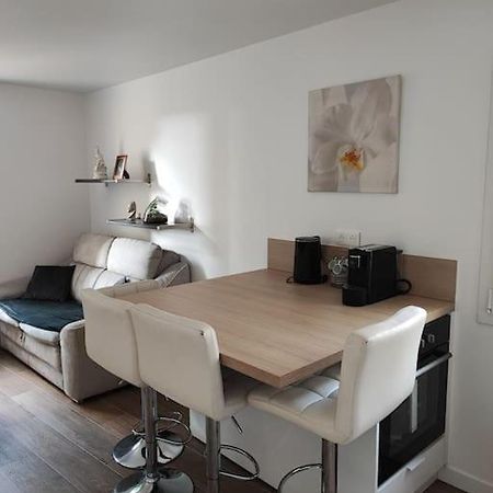 Charmant Appartement 2 Pieces Proche Disneyland Villeneuve-Saint-Denis المظهر الخارجي الصورة