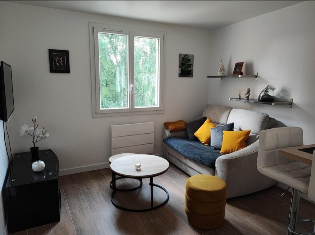 Charmant Appartement 2 Pieces Proche Disneyland Villeneuve-Saint-Denis المظهر الخارجي الصورة